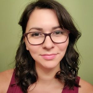 Meet your Posher, Desiree